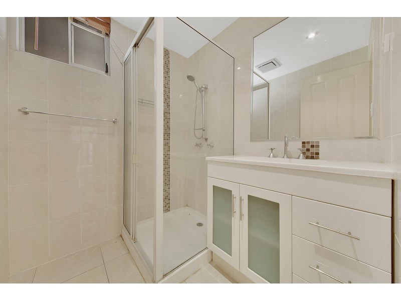 32 Venus Street, Telina QLD 4680