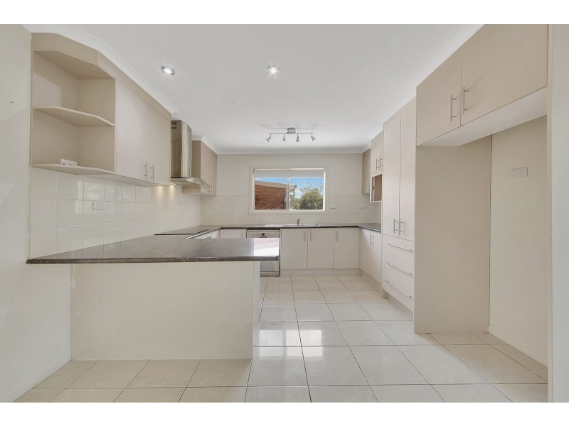 32 Venus Street, Telina QLD 4680