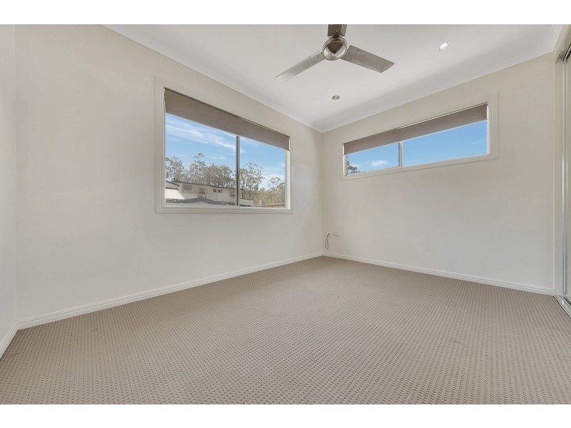 32 Venus Street, Telina QLD 4680