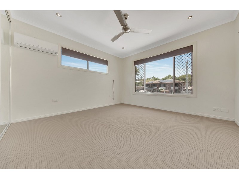 32 Venus Street, Telina QLD 4680