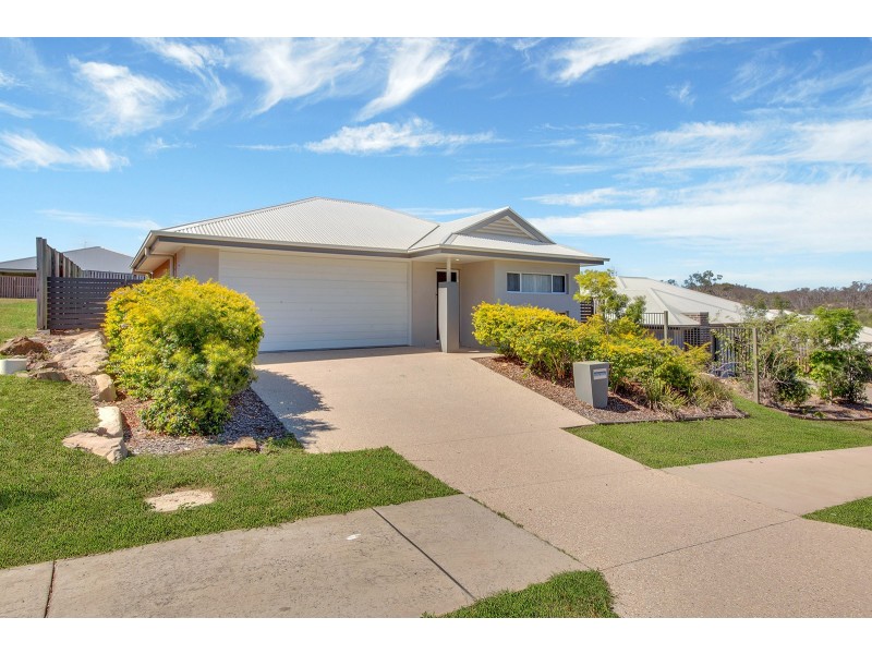 10 Josephine Street, Boyne Island QLD 4680