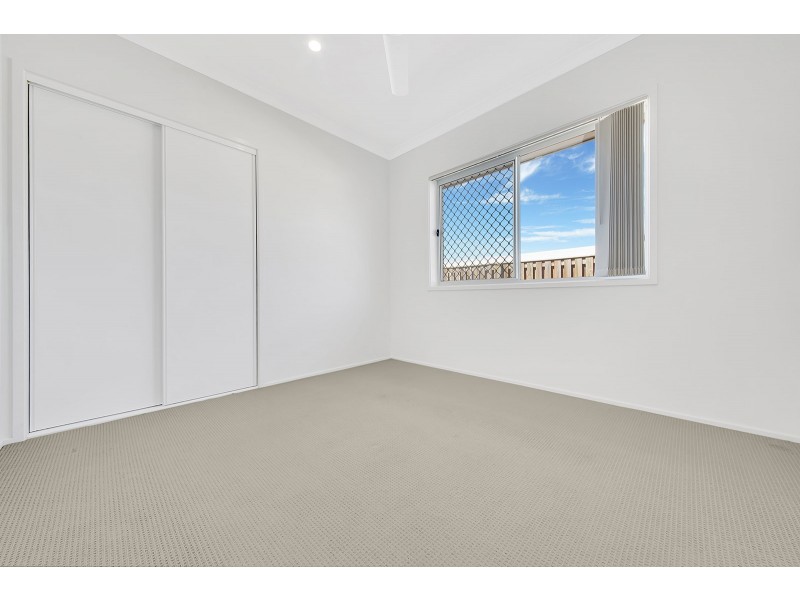 10 Josephine Street, Boyne Island QLD 4680