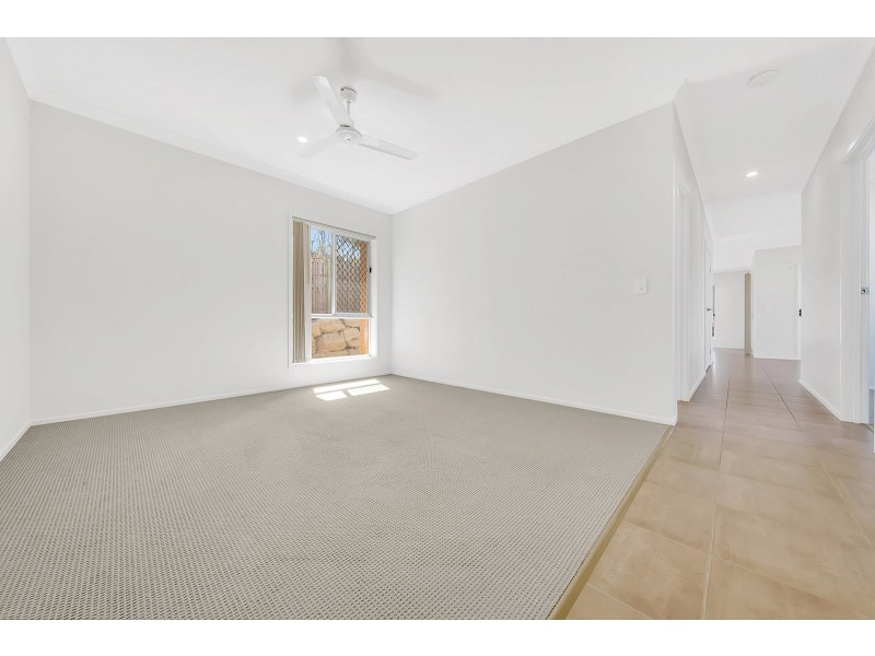 10 Josephine Street, Boyne Island QLD 4680