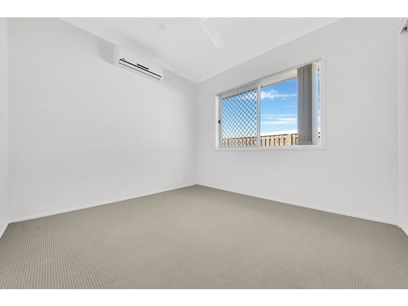 10 Josephine Street, Boyne Island QLD 4680