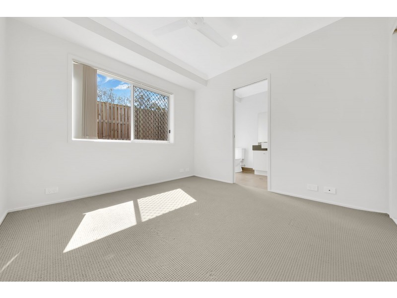 10 Josephine Street, Boyne Island QLD 4680