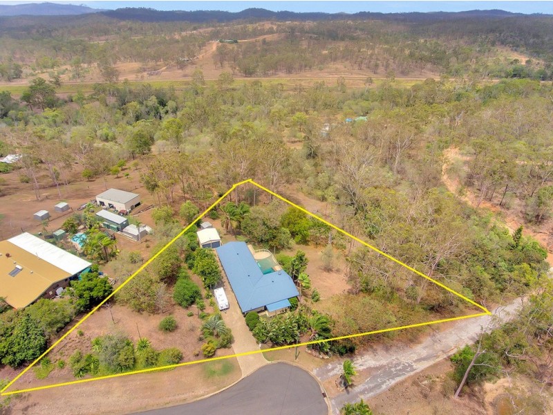 49 HELEN CRESCENT, Wurdong Heights QLD 4680