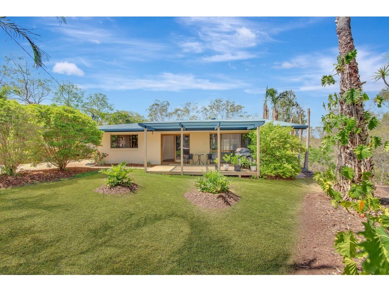 49 HELEN CRESCENT, Wurdong Heights QLD 4680