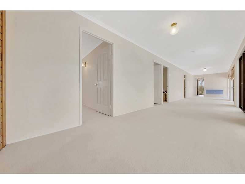 49 HELEN CRESCENT, Wurdong Heights QLD 4680