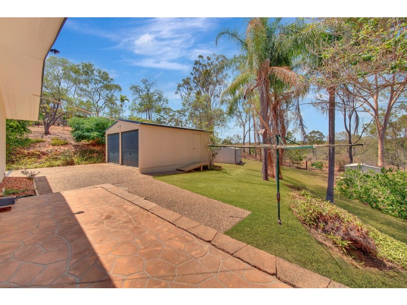 49 HELEN CRESCENT, Wurdong Heights QLD 4680