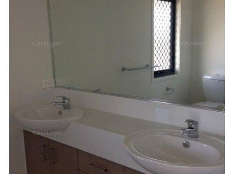 1/9 GUMNUT PLACE, Kirkwood QLD 4680