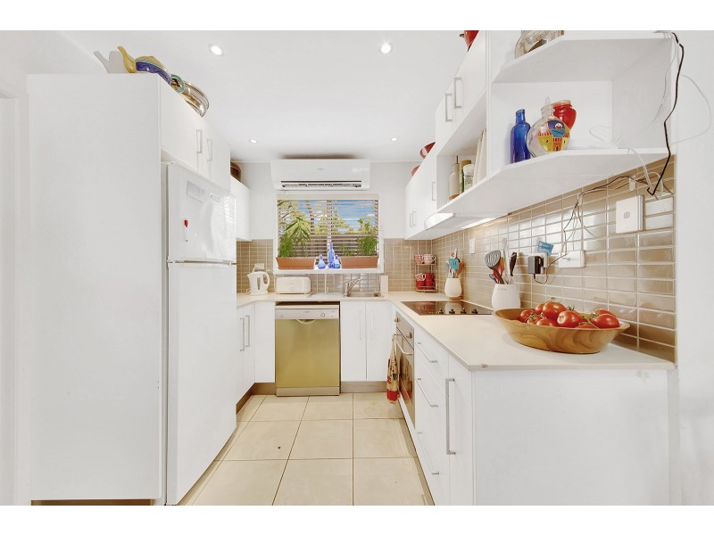 3 33 WATT STREET, West Gladstone QLD 4680