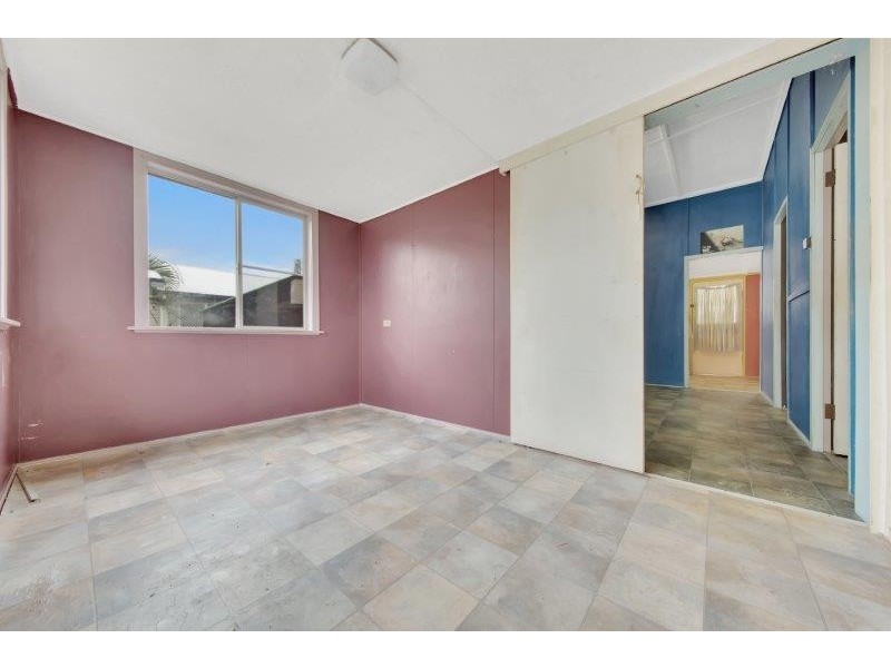 33 O’CONNELL STREET, Barney Point QLD 4680