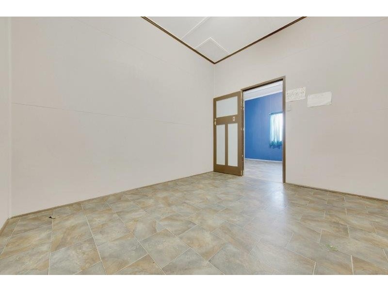 33 O’CONNELL STREET, Barney Point QLD 4680