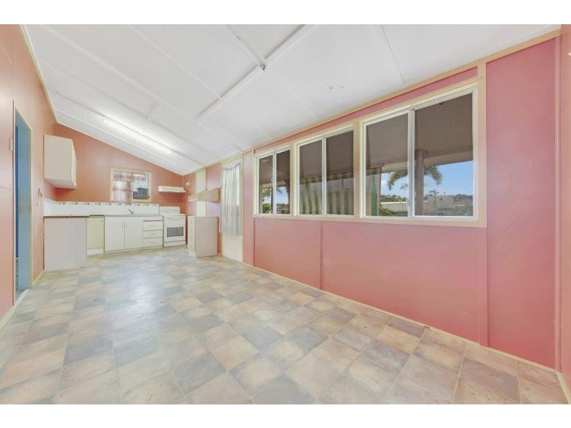 33 O’CONNELL STREET, Barney Point QLD 4680