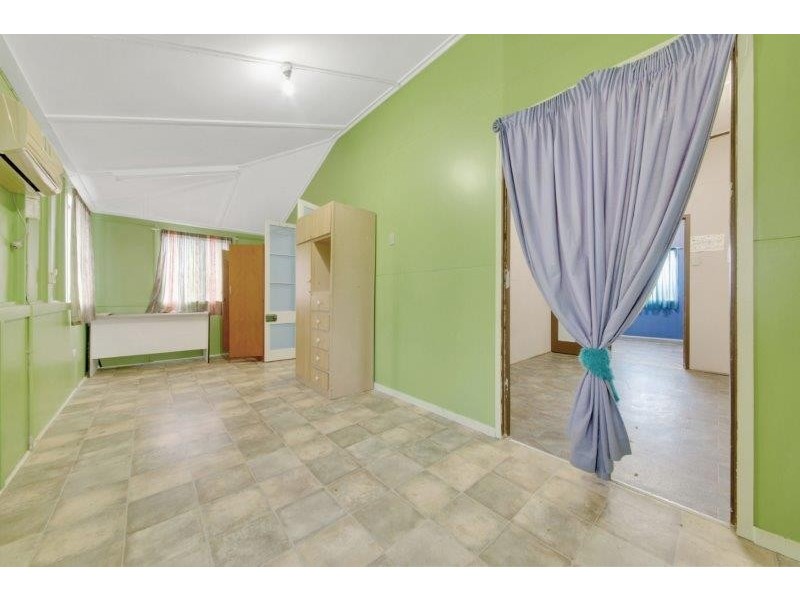 33 O’CONNELL STREET, Barney Point QLD 4680