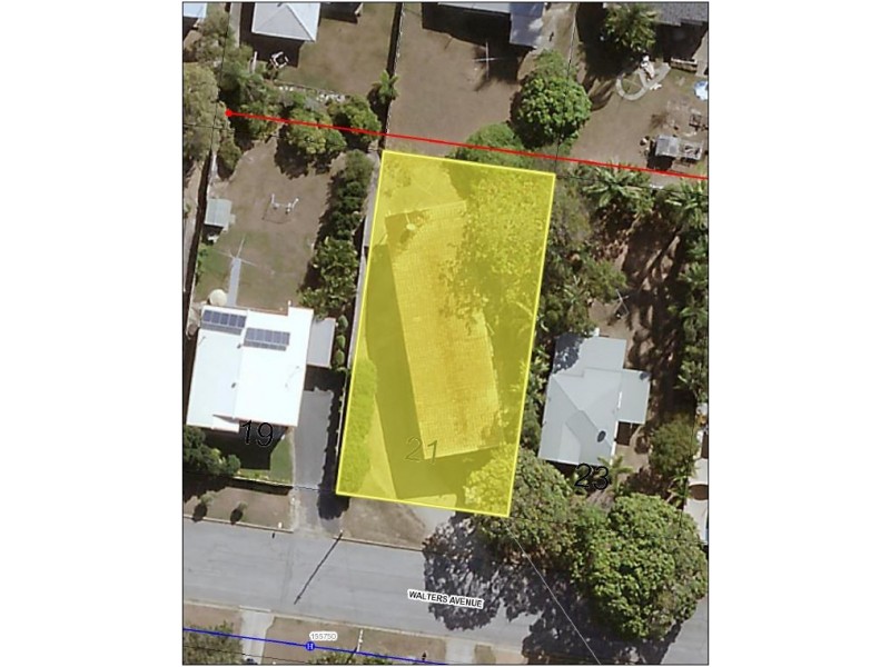 21 WALTERS AVENUE, West Gladstone QLD 4680