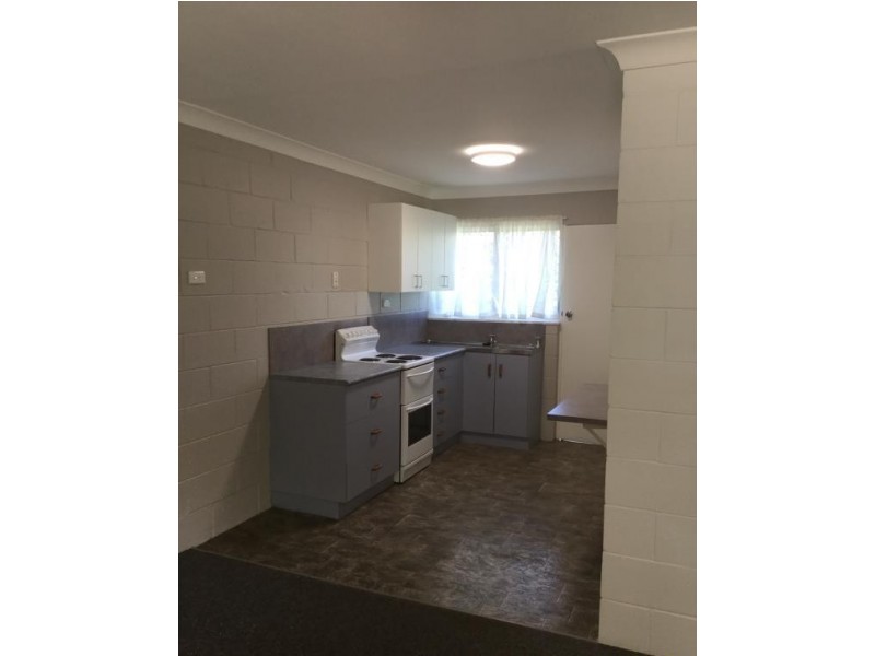 4/37 SCENERY STREET, West Gladstone QLD 4680