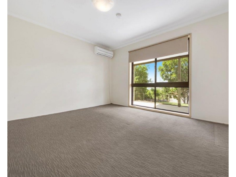 25 APOLLO DRIVE, Clinton QLD 4680
