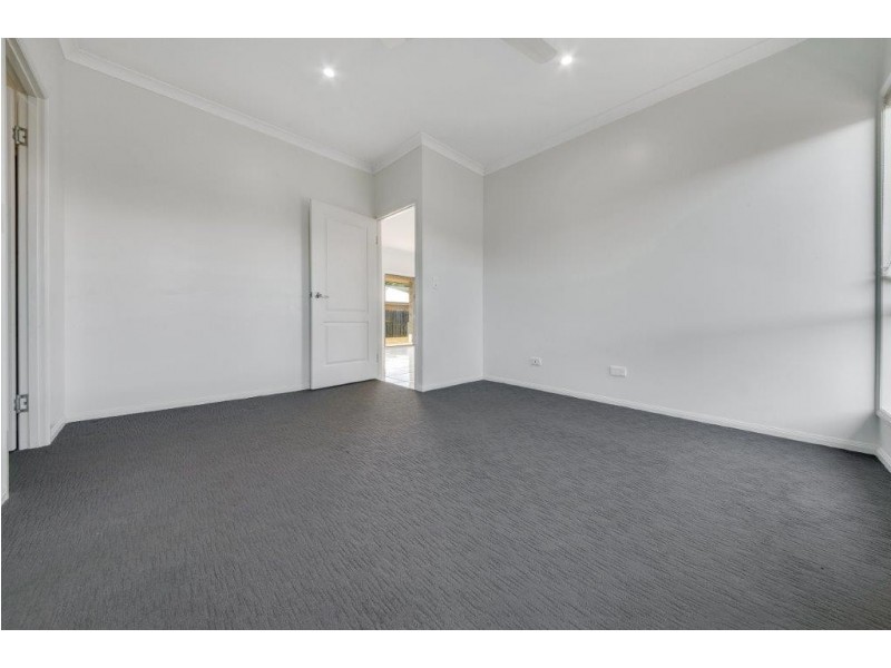 11 Sundew Street, New Auckland QLD 4680