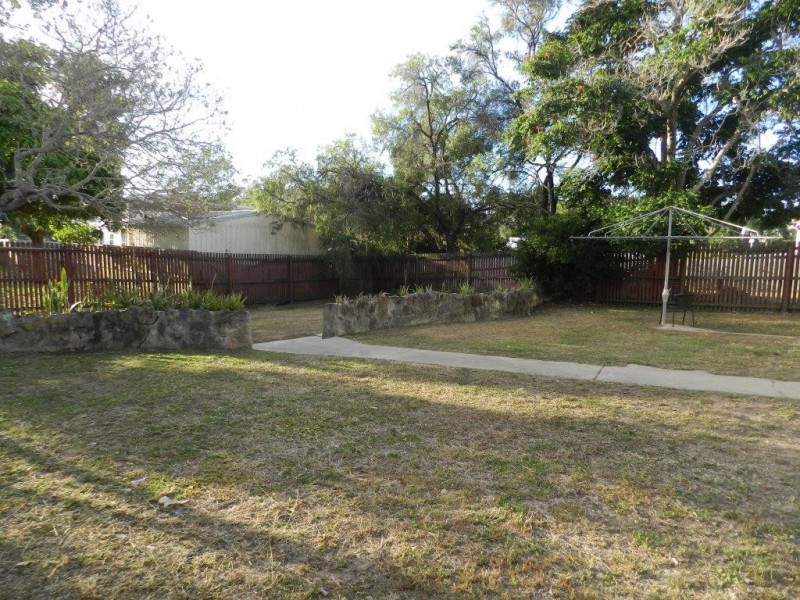 21 TREVALLY STREET, Toolooa QLD 4680