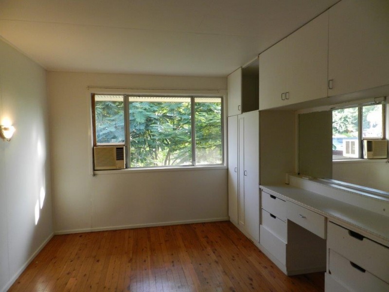 21 TREVALLY STREET, Toolooa QLD 4680