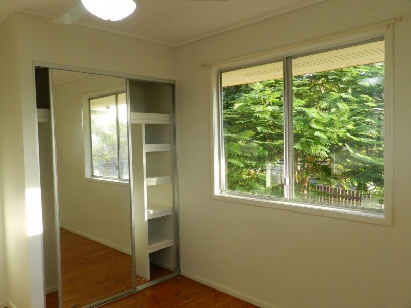 21 TREVALLY STREET, Toolooa QLD 4680