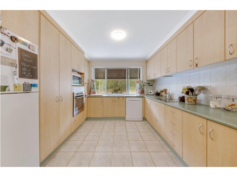 87 THE OAKS ROAD, Tannum Sands QLD 4680