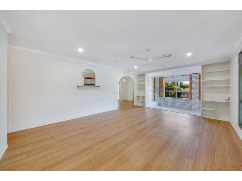 43 Allunga Drive, Glen Eden QLD 4680