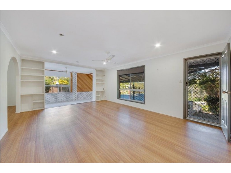 43 Allunga Drive, Glen Eden QLD 4680