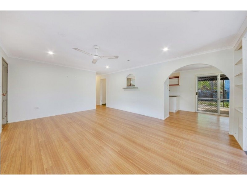 43 Allunga Drive, Glen Eden QLD 4680