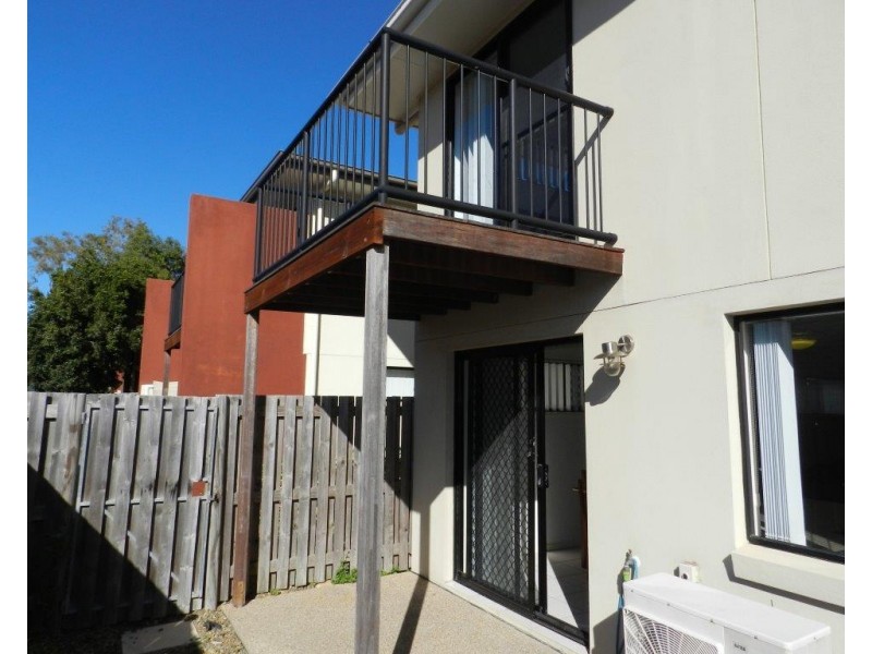 7/21 ROBERTS STREET, South Gladstone QLD 4680