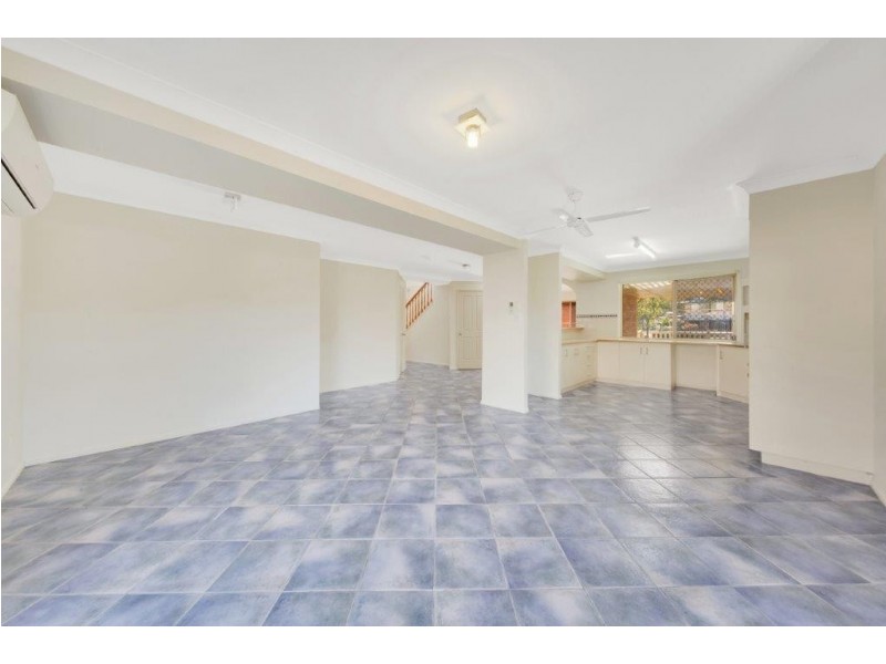 7 NICHOLAS STREET, Glen Eden QLD 4680