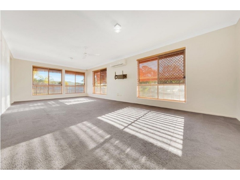 7 NICHOLAS STREET, Glen Eden QLD 4680
