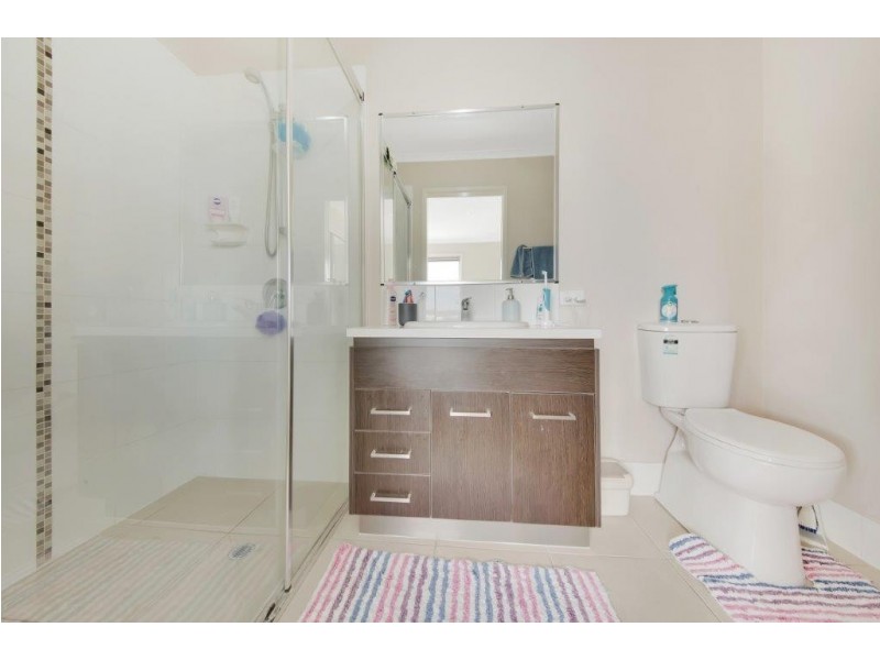 Unit 7/9 Cockatoo Drive, New Auckland QLD 4680