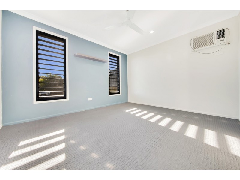 26 WYARA CLOSE, Clinton QLD 4680