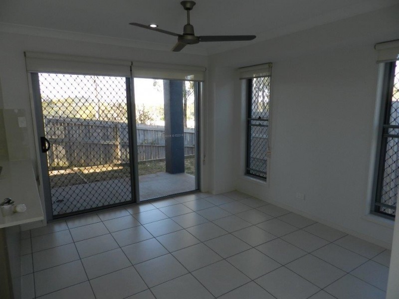 2/9 Gumnut  Place, Kirkwood QLD 4680