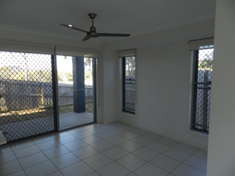 2/9 Gumnut  Place, Kirkwood QLD 4680