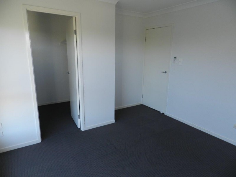 2/9 Gumnut  Place, Kirkwood QLD 4680