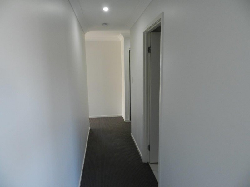 2/9 Gumnut  Place, Kirkwood QLD 4680