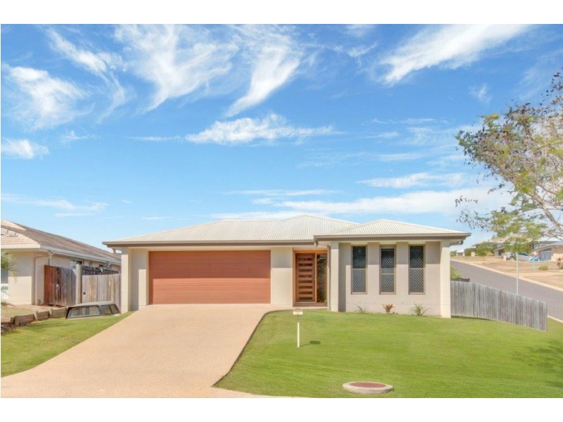 14 DAINTREE BOULEVARD, New Auckland QLD 4680