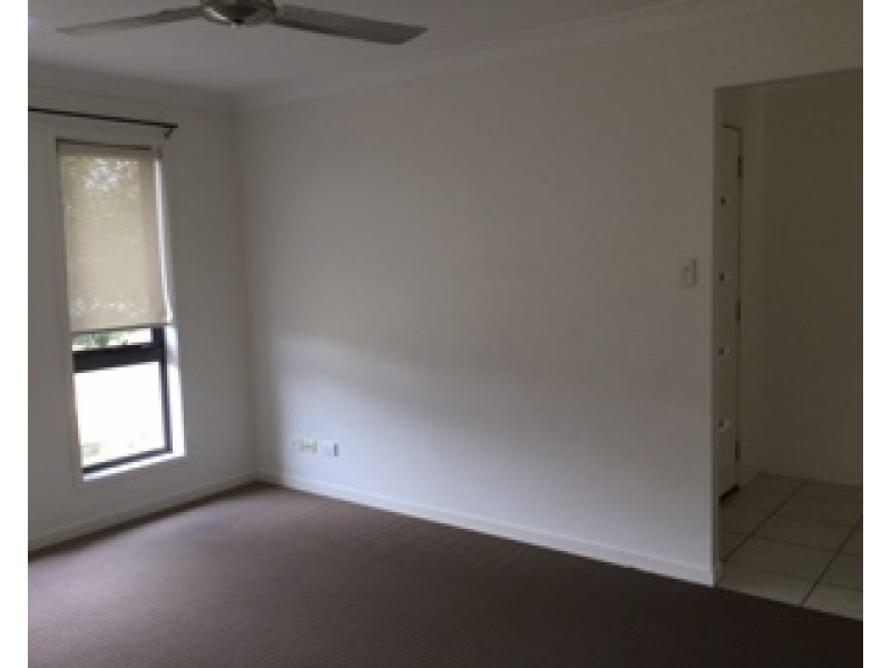 17 TELOPEA PLACE, Kirkwood QLD 4680