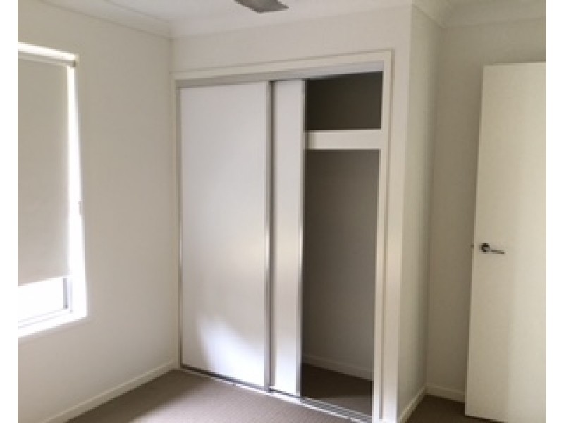 17 TELOPEA PLACE, Kirkwood QLD 4680