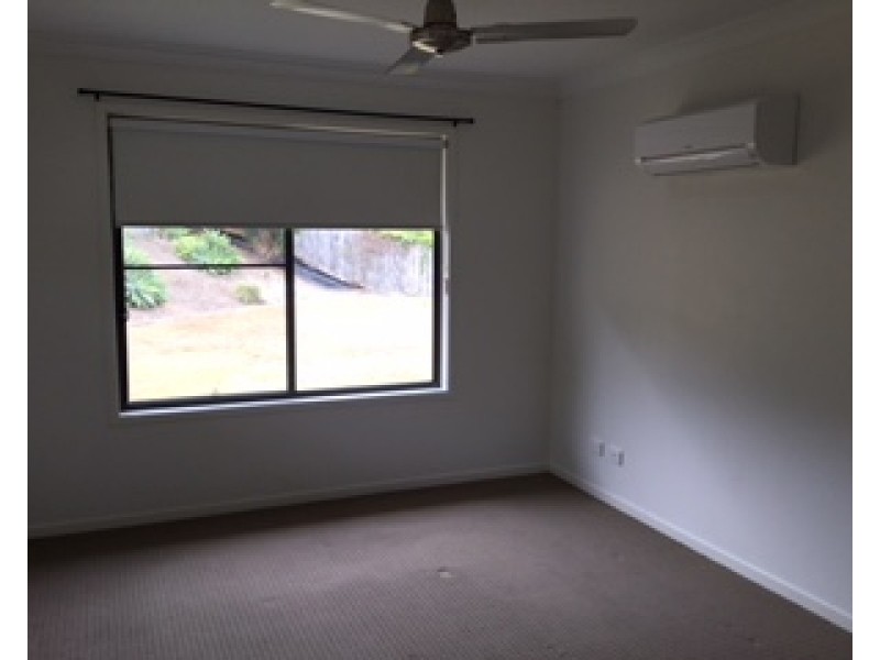 17 TELOPEA PLACE, Kirkwood QLD 4680