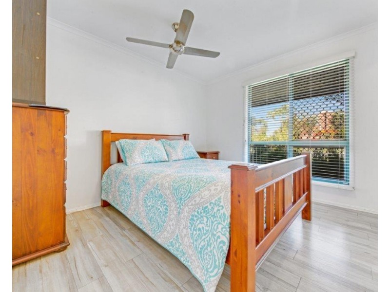 2 GEOFFREY THOMAS DRIVE, Tannum Sands QLD 4680