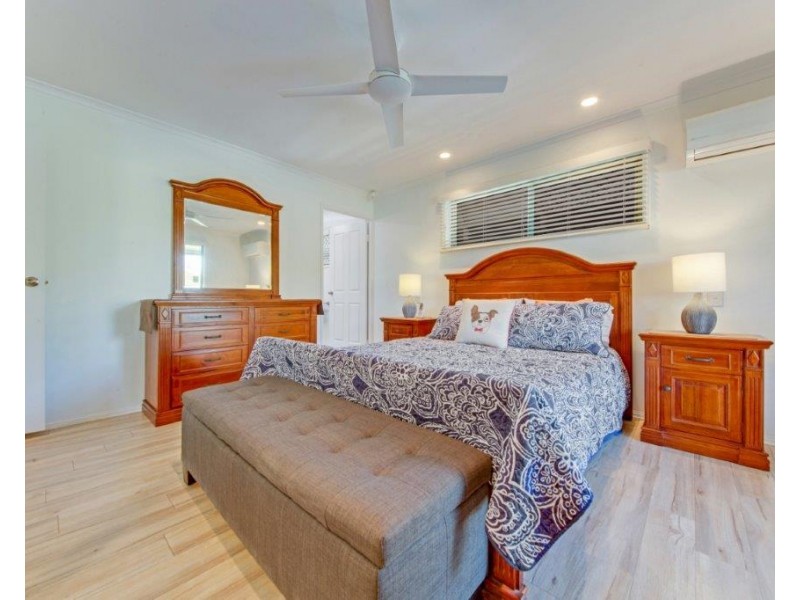 2 GEOFFREY THOMAS DRIVE, Tannum Sands QLD 4680