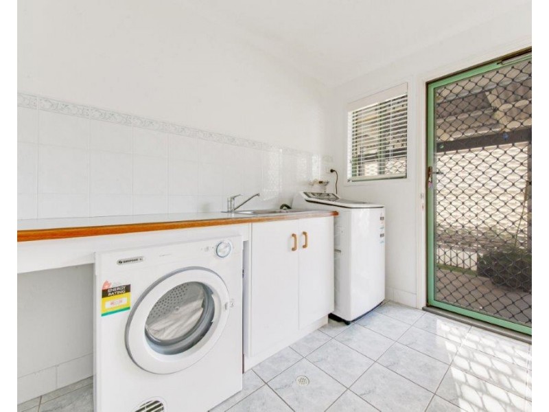 2 GEOFFREY THOMAS DRIVE, Tannum Sands QLD 4680