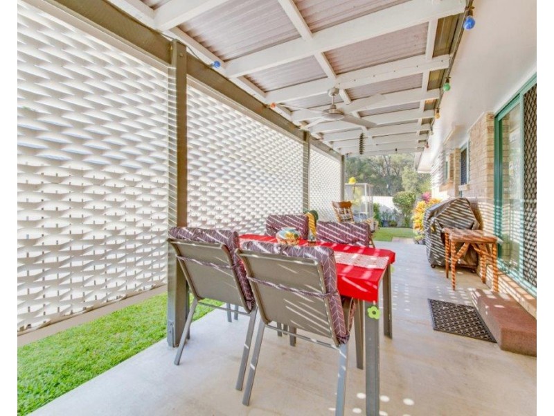 2 GEOFFREY THOMAS DRIVE, Tannum Sands QLD 4680