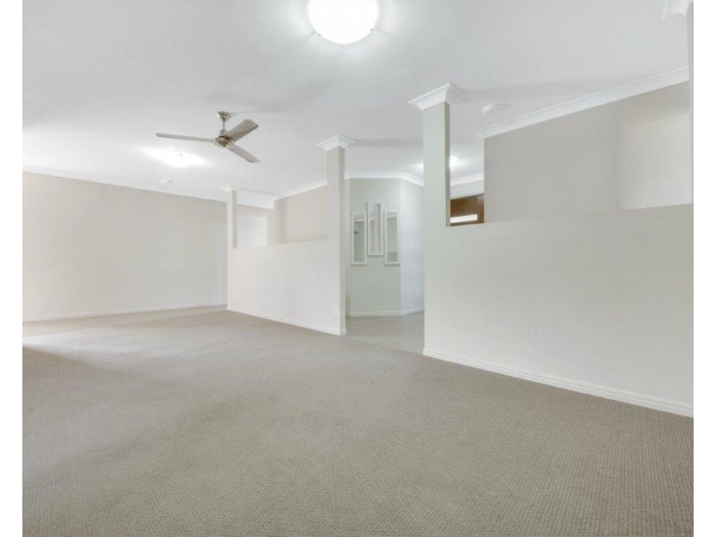 6 Hatfree Court, Calliope QLD 4680