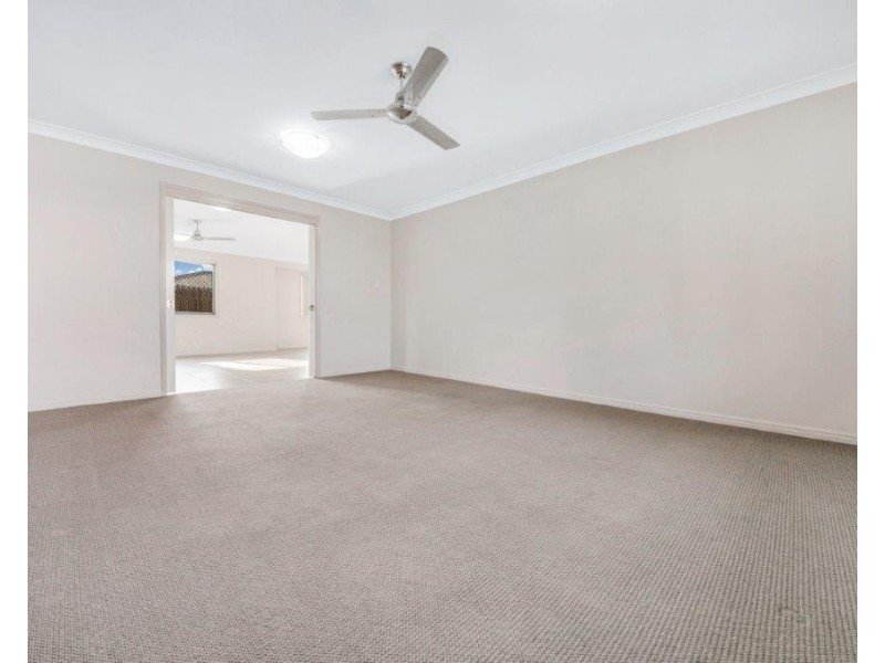 6 Hatfree Court, Calliope QLD 4680