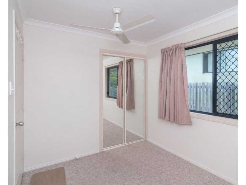 7 GLASSHOUSE PLACE, New Auckland QLD 4680